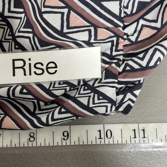 Dolce Vita Romper V-Neck Open Back Geometric Designs Black Pink Size Small S - Picture 16 of 16